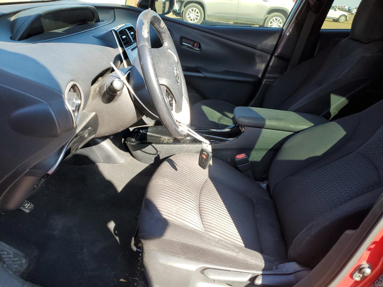 2018 Toyota Prius - Image 7