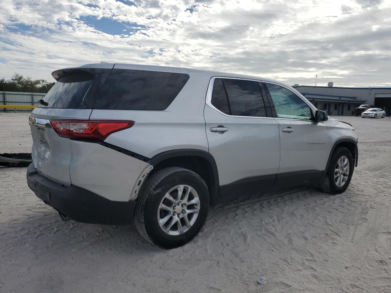 2018 Chevrolet Traverse - Image 3