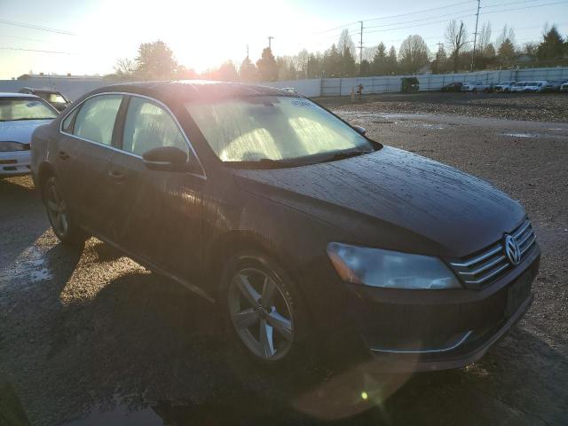  VOLKSWAGEN PASSAT 2013 Бургунді