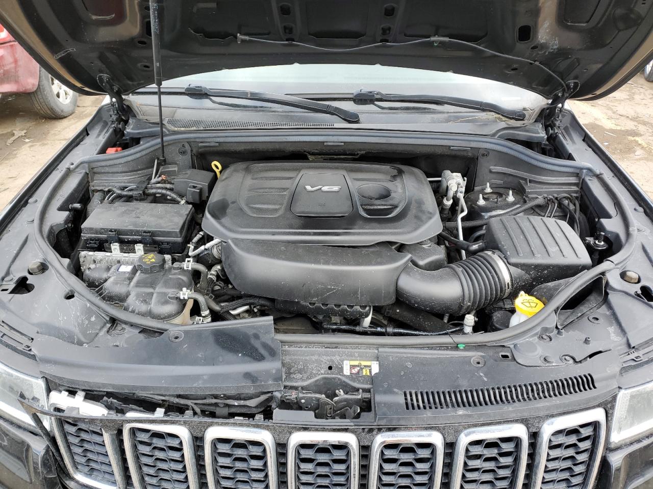 2018 Jeep Grand Cherokee - Image 11