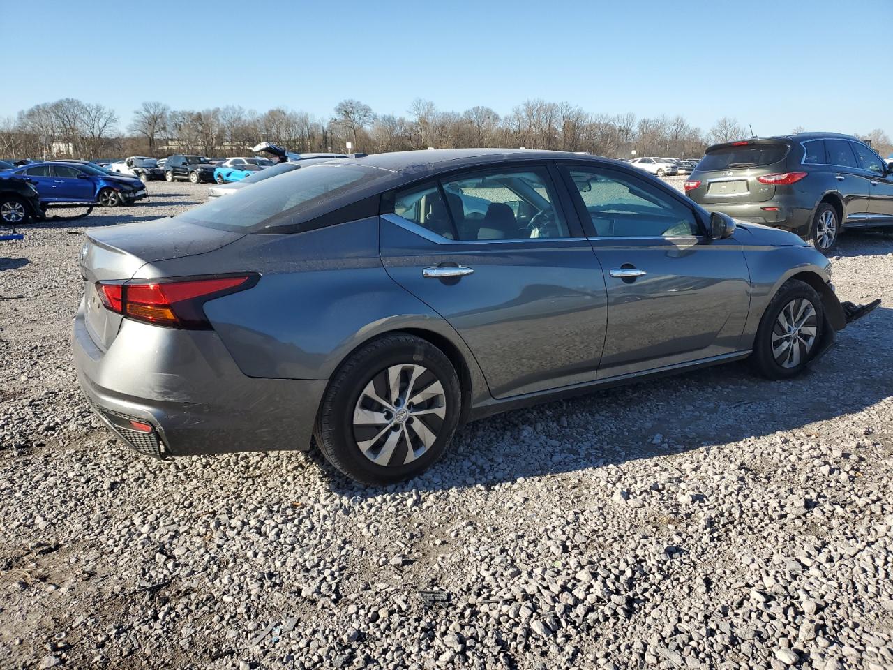 2020 Nissan Altima - Image 3