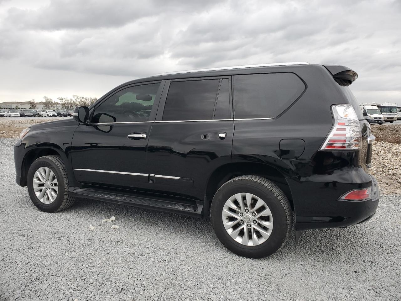 VIN JTJBM7FX1F5105374 2015 LEXUS GX no.2