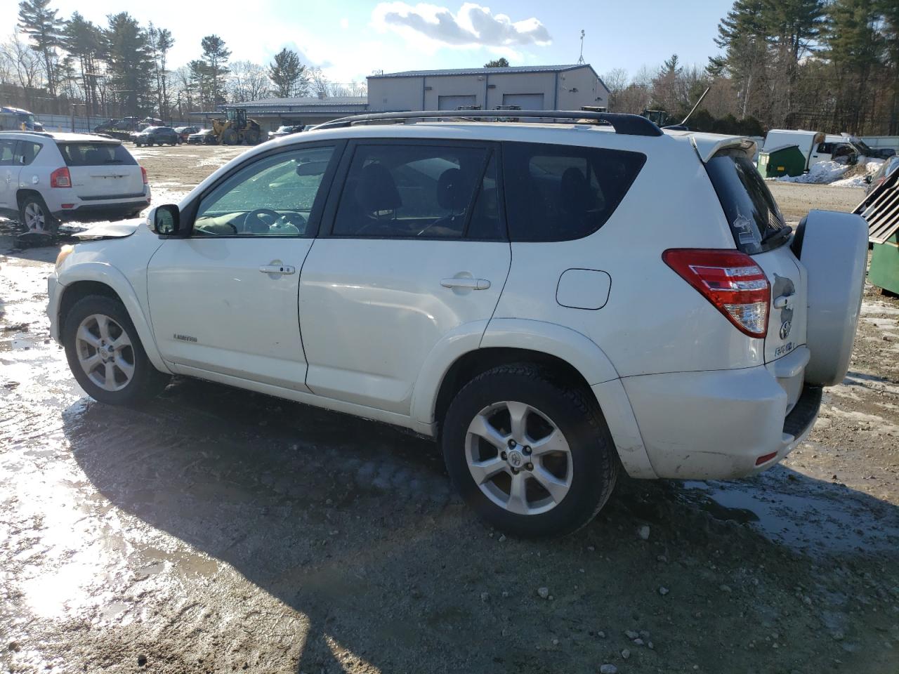 2011 Toyota RAV 4 - Image 2
