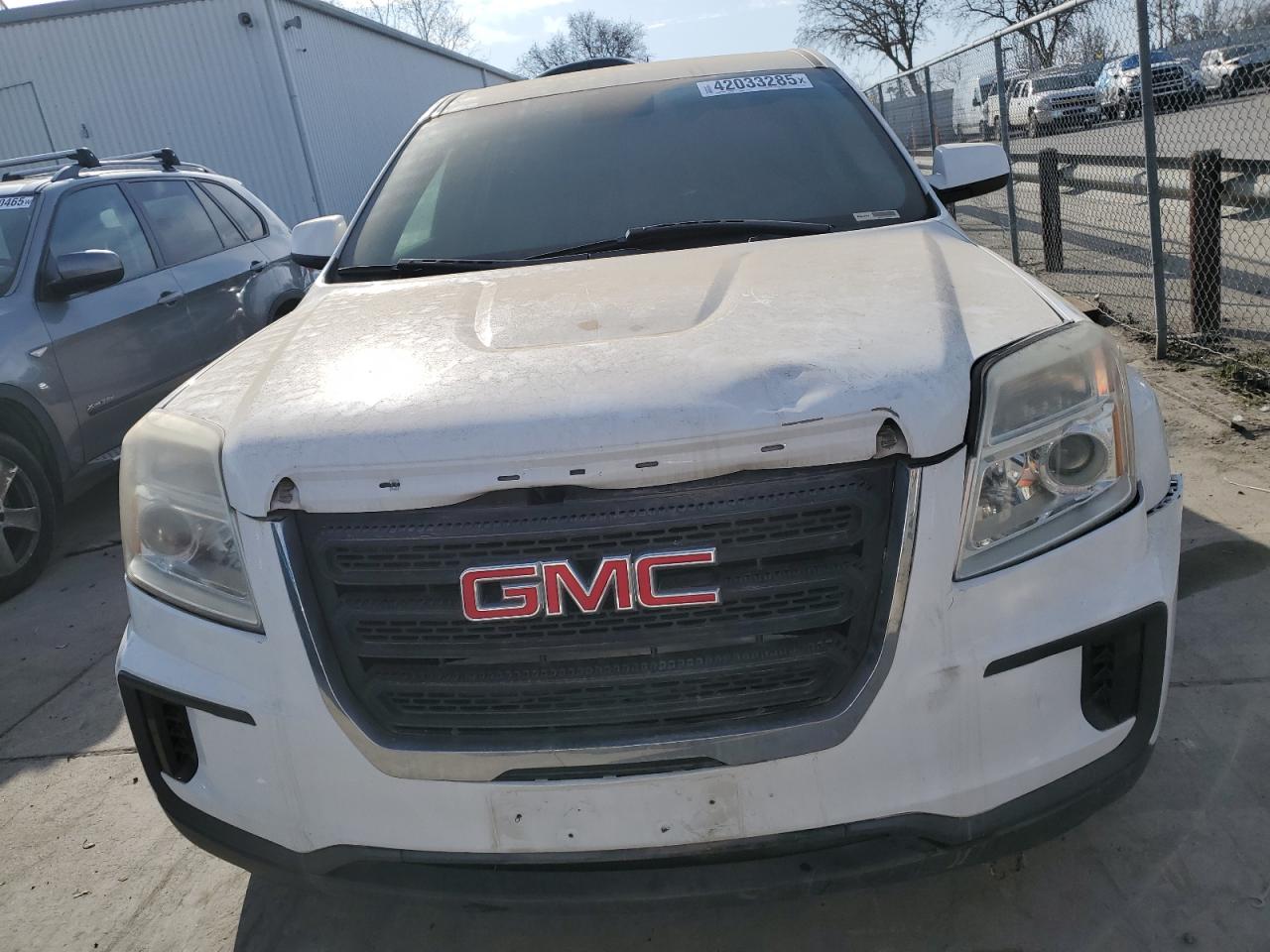 2017 GMC Terrain - Image 5