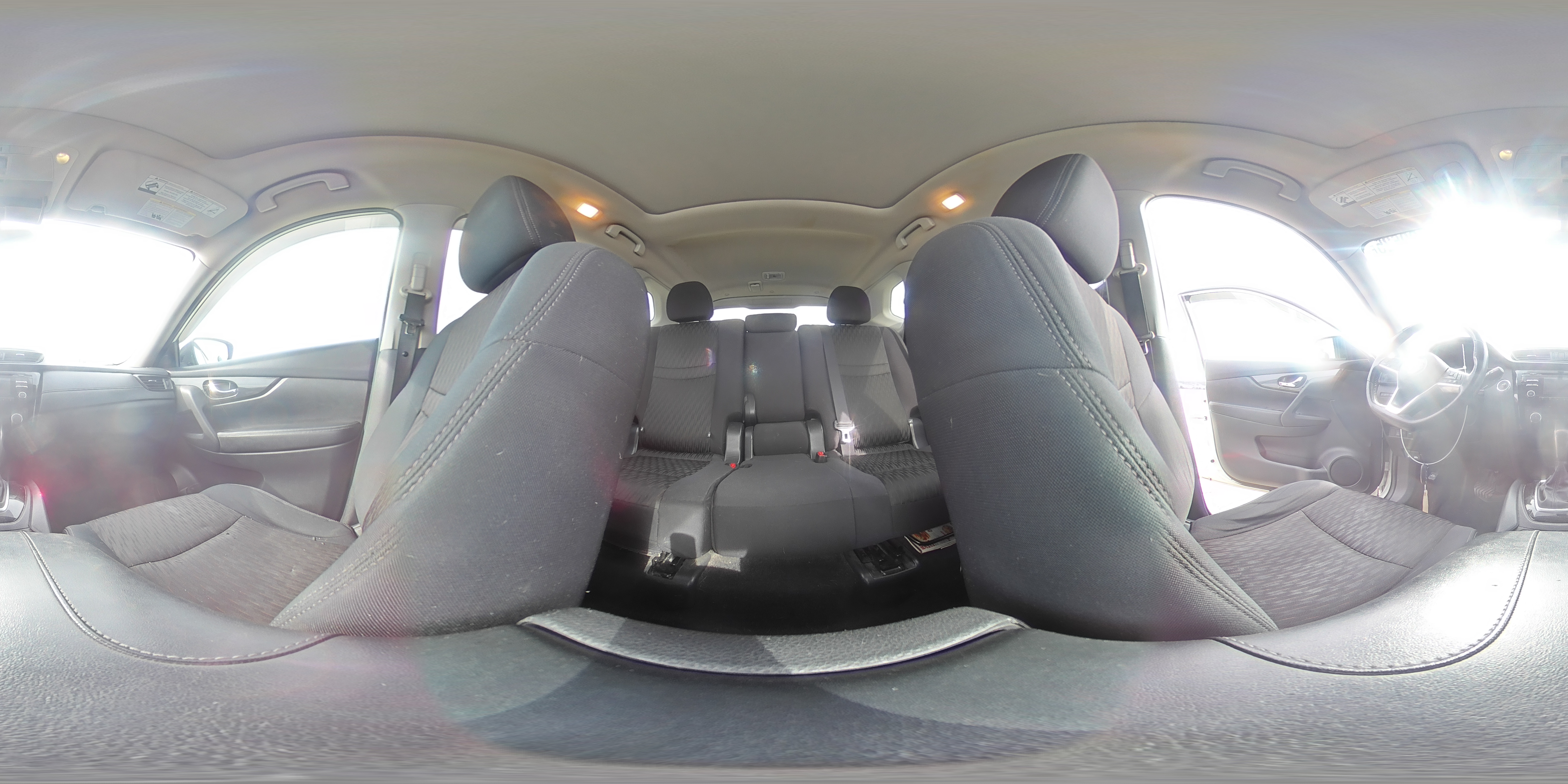 2017 Nissan Rogue - Image 13