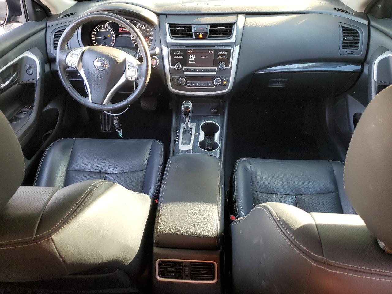 2016 Nissan Altima - Image 8