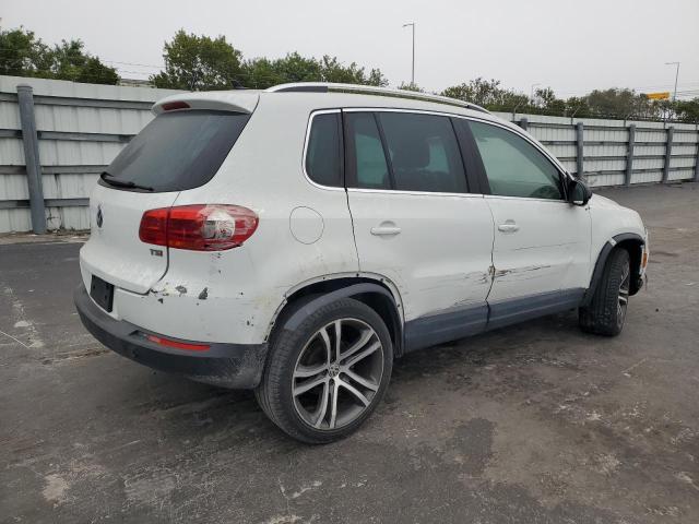  VOLKSWAGEN TIGUAN 2017 Білий