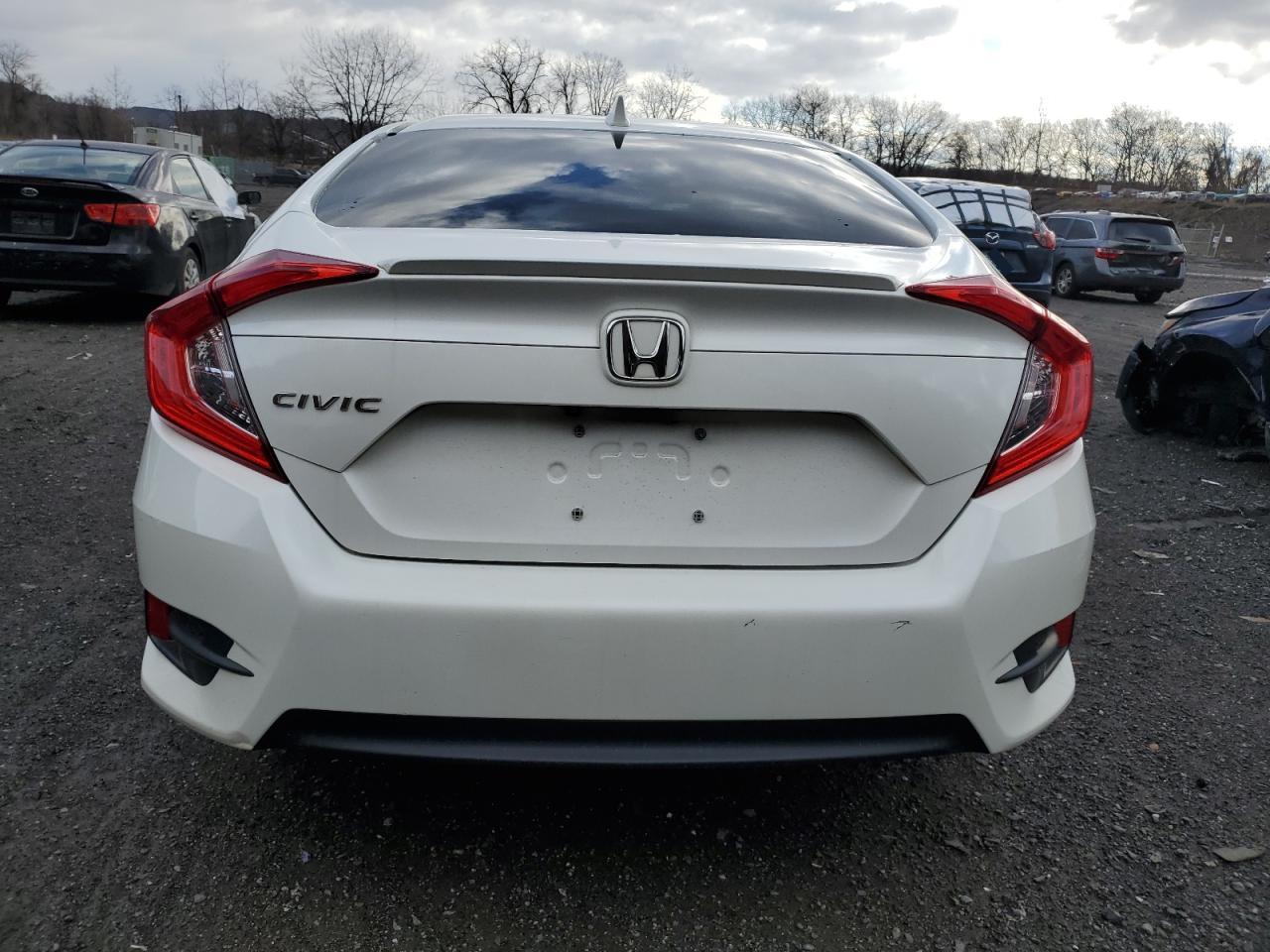 2017 Honda Civic - Image 6