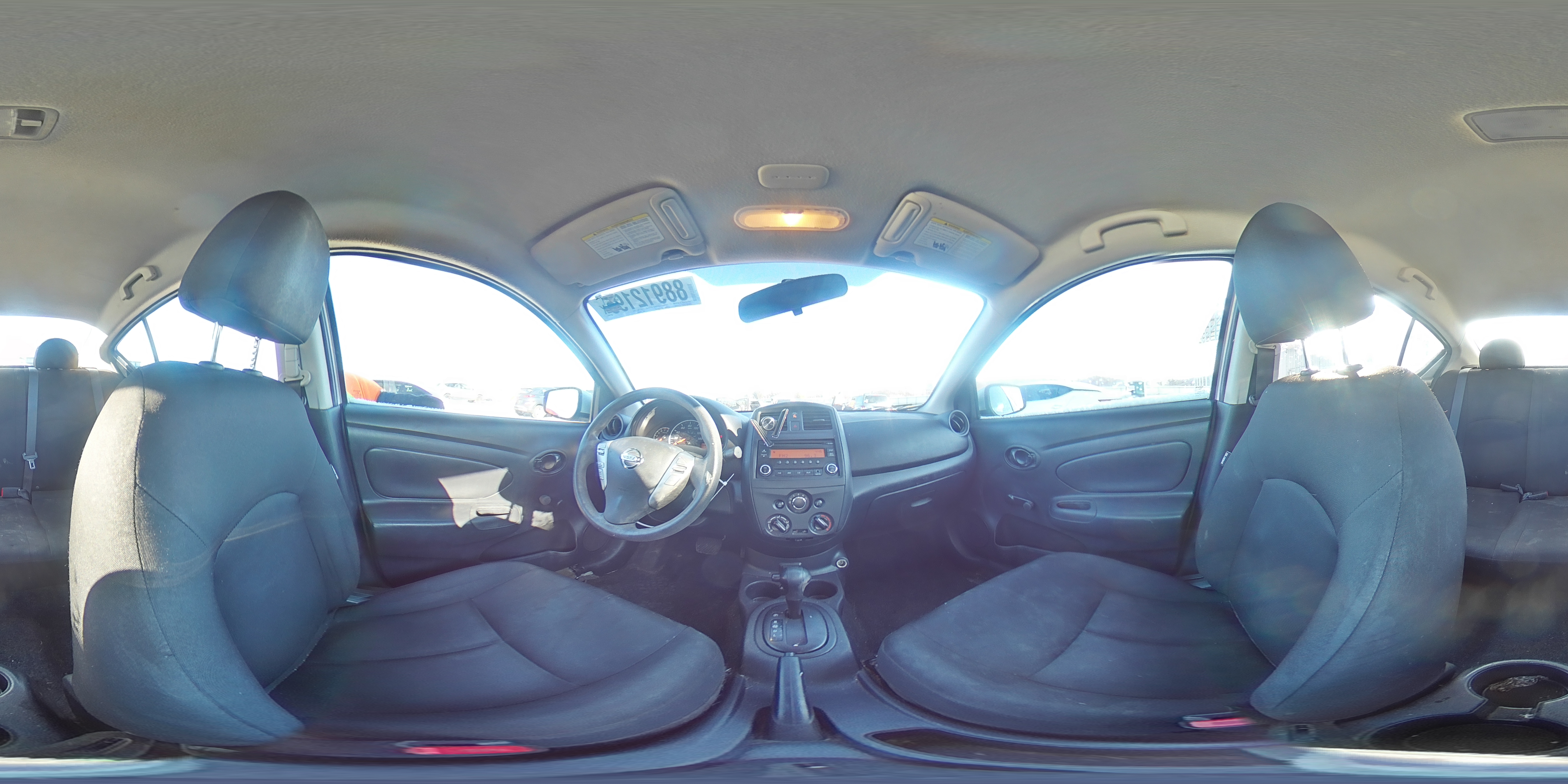 2019 Nissan Versa - Image 15