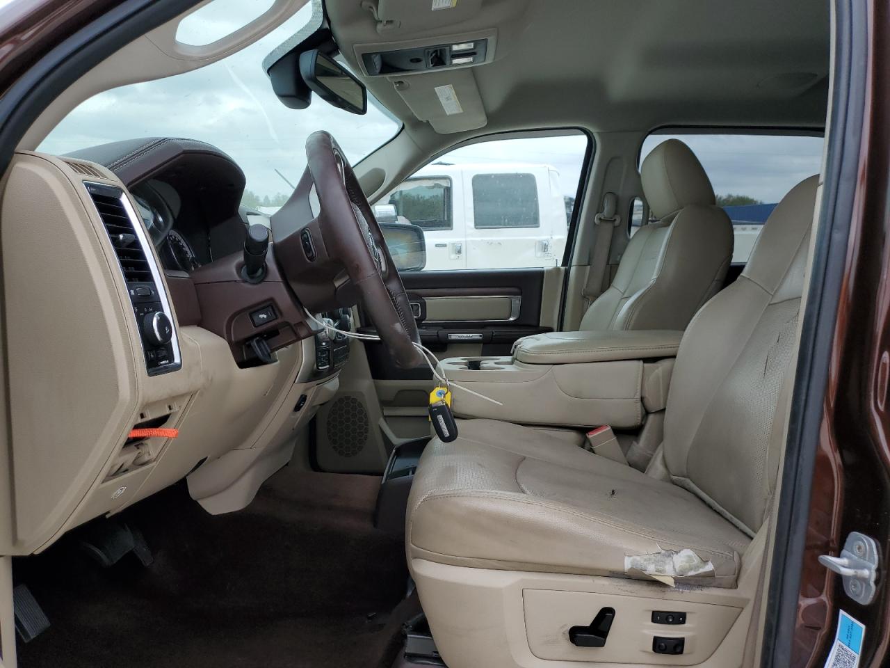 2013 RAM 1500 - Image 7