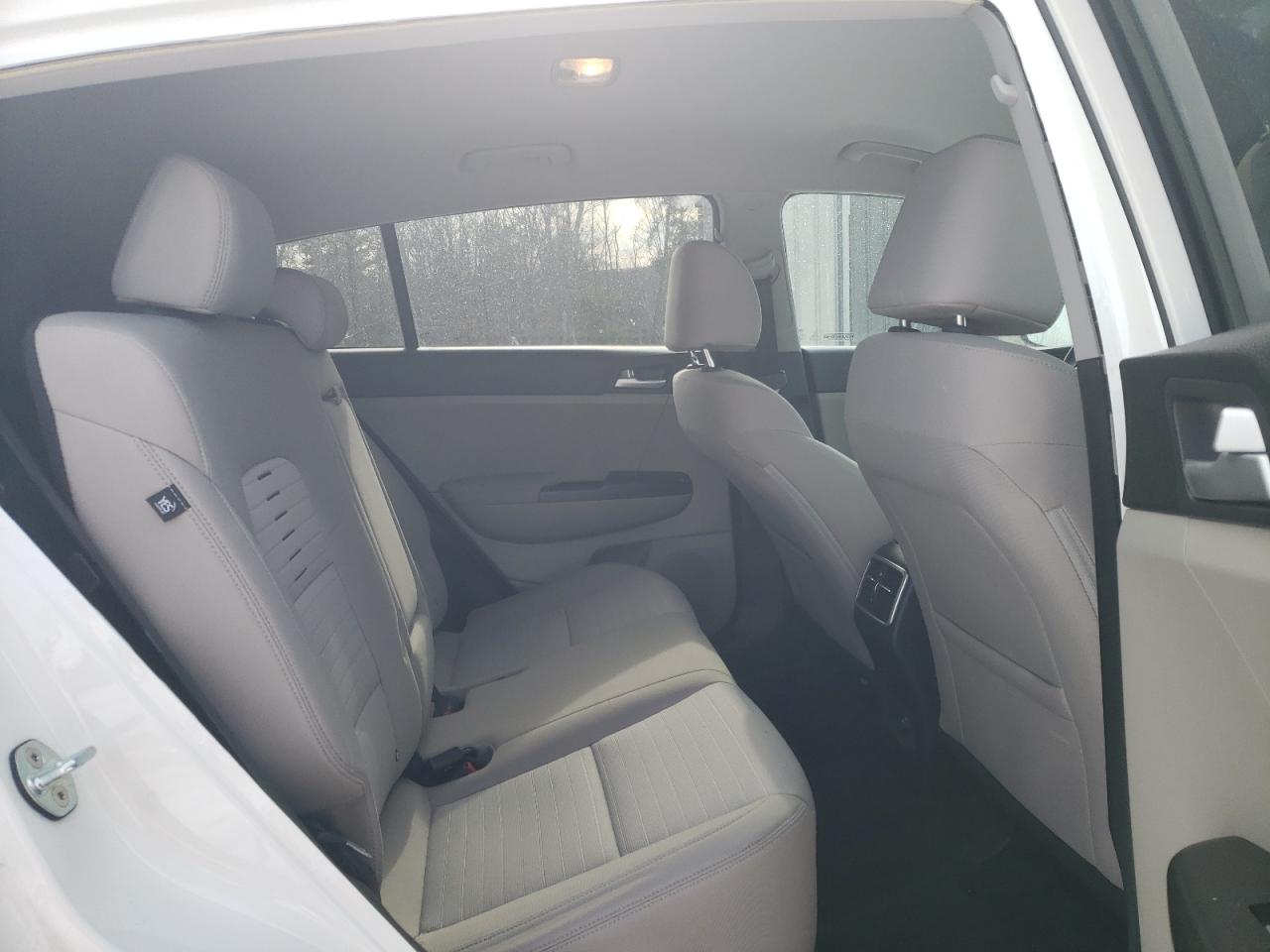 2020 Kia Sportage - Image 11