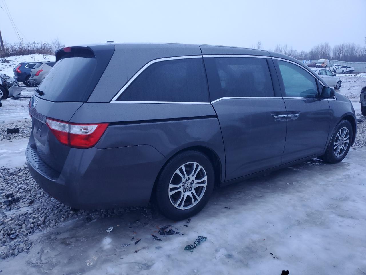 2013 Honda Odyssey - Image 3