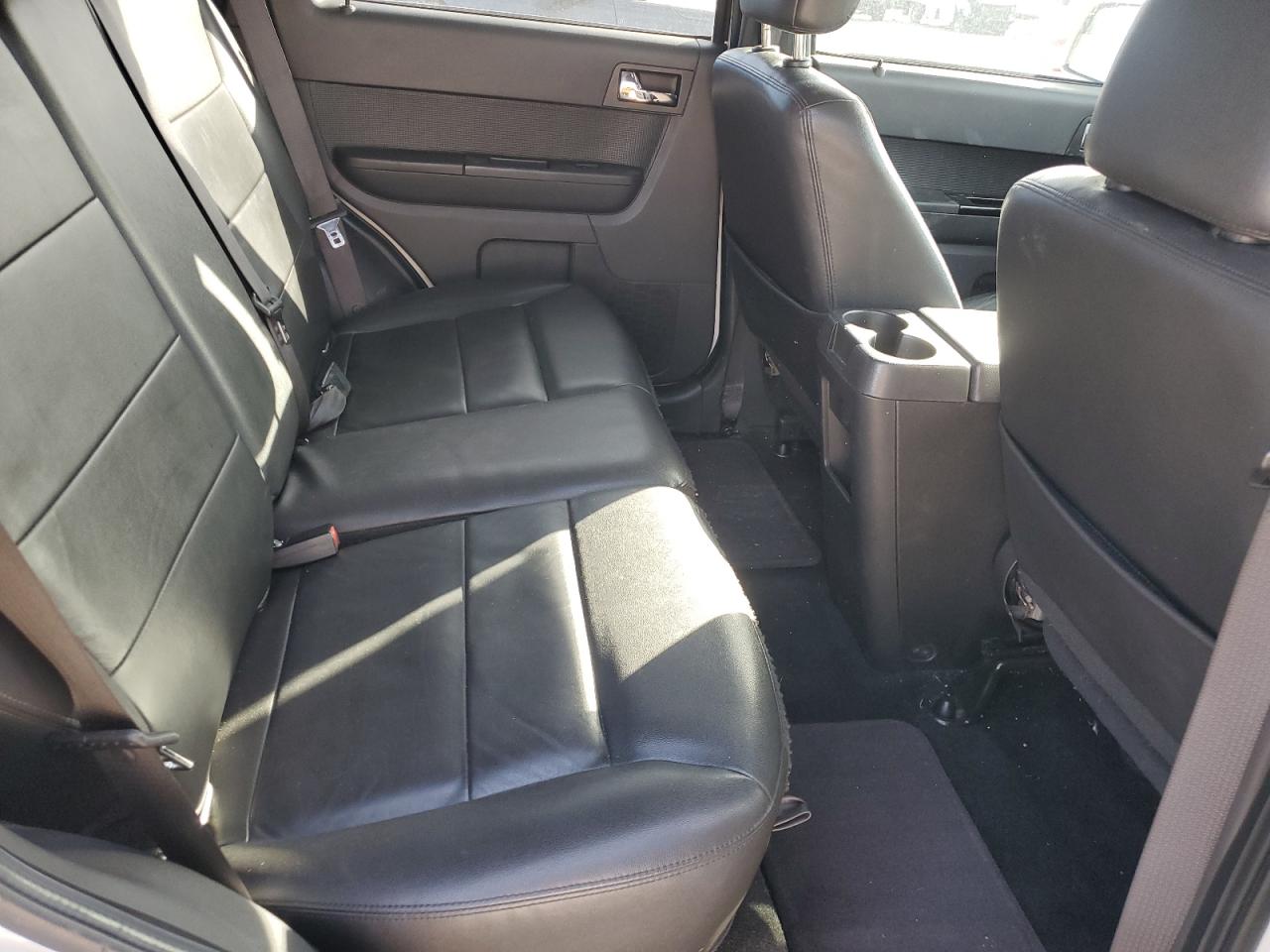 2012 Ford Escape - Image 11