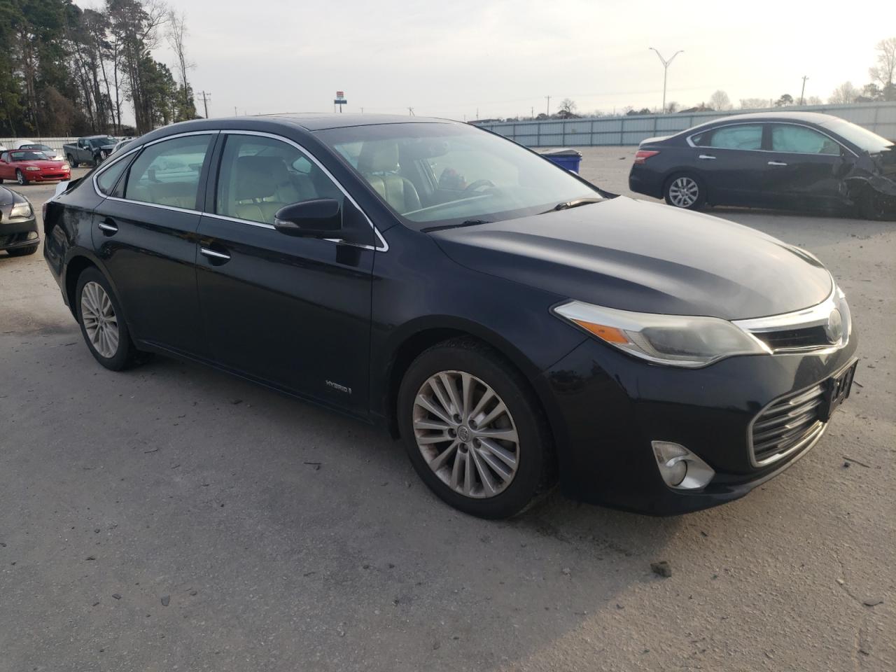 2013 Toyota Avalon - Image 4
