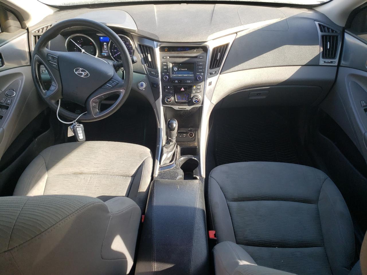 2015 Hyundai Sonata - Image 8