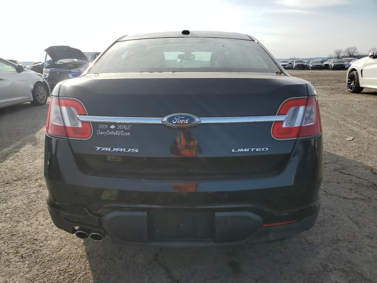 2010 Ford Taurus - Image 6