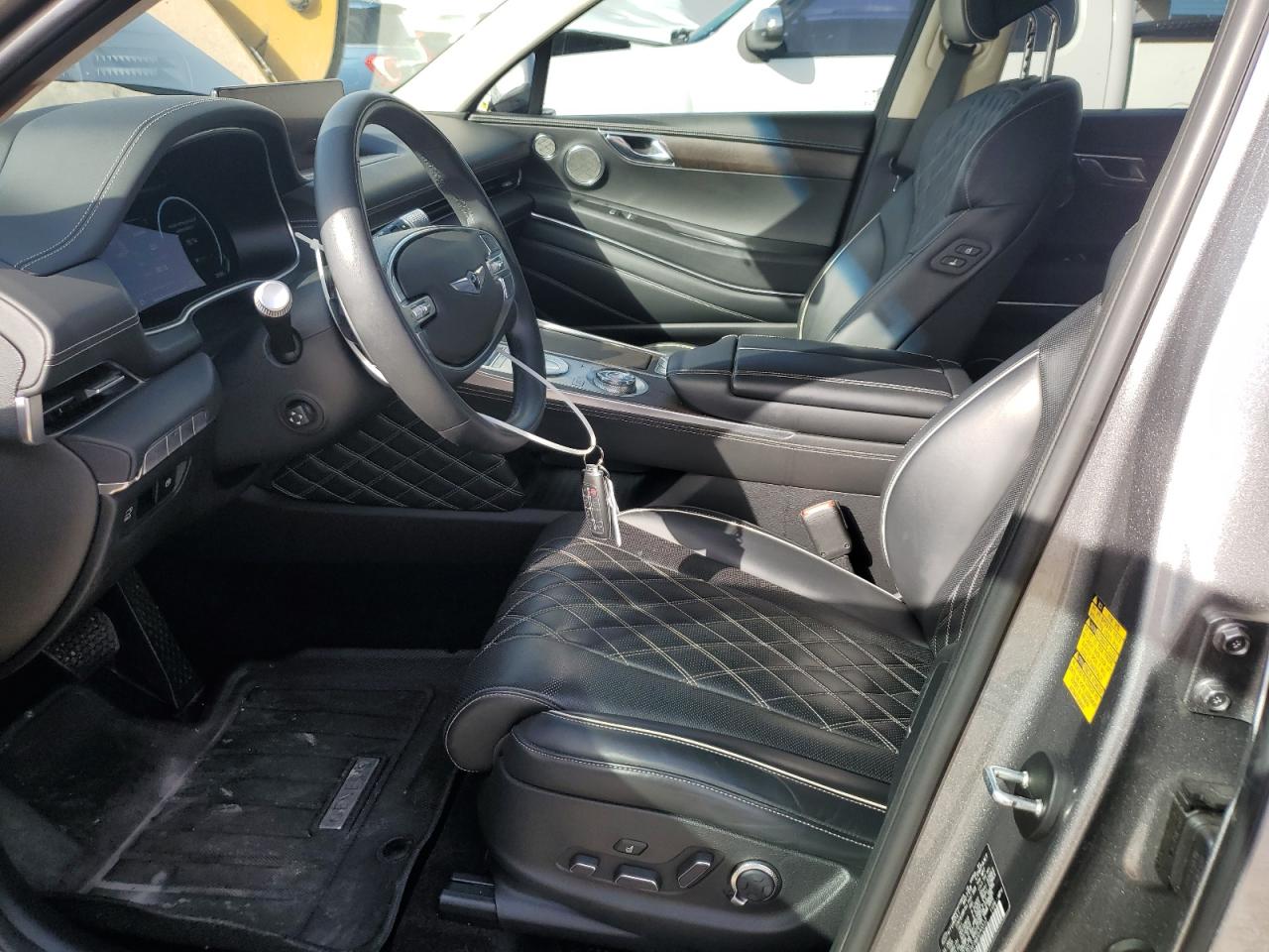 2021 Genesis GV80 - Image 7