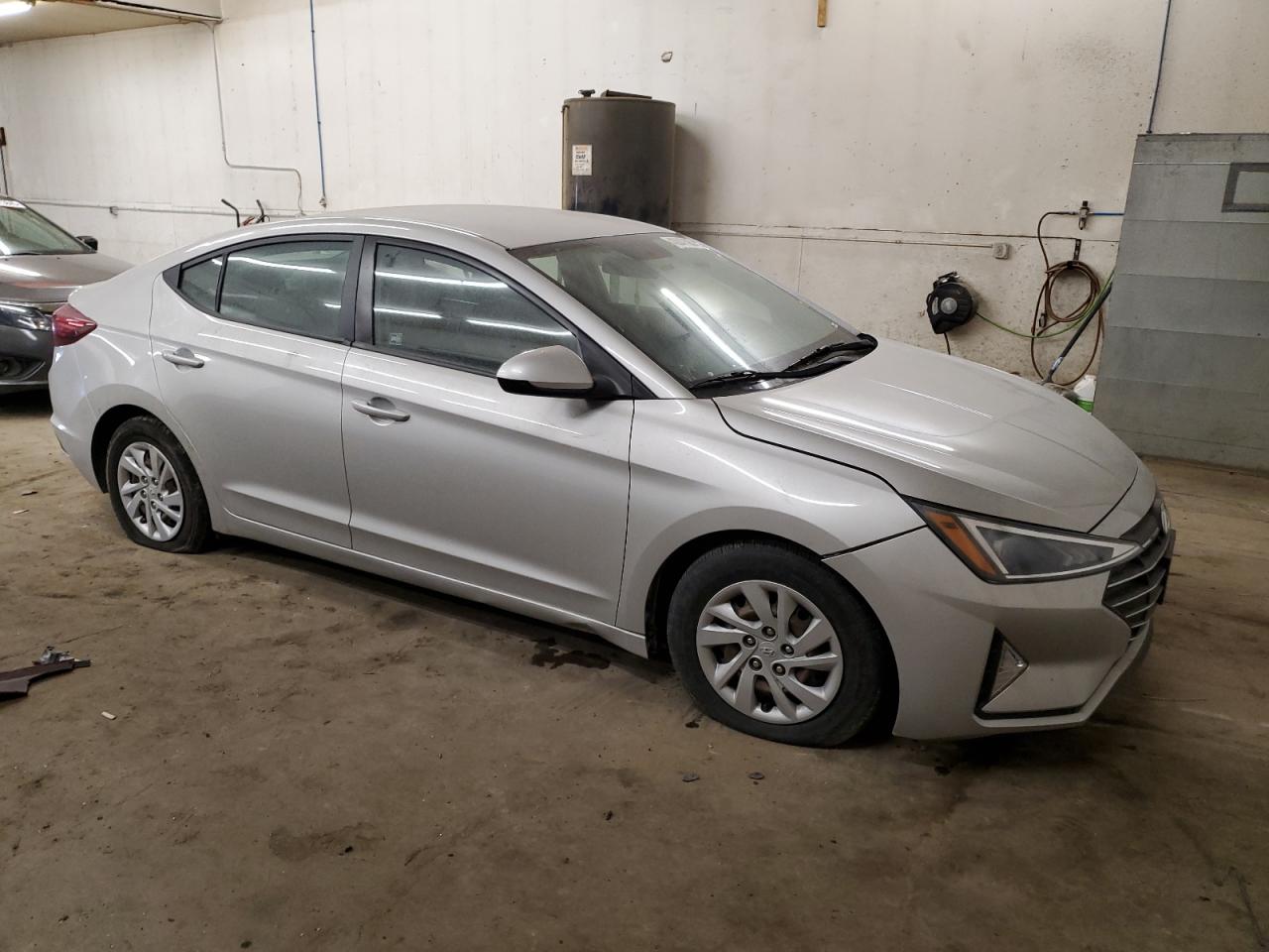 2019 Hyundai Elantra - Image 4