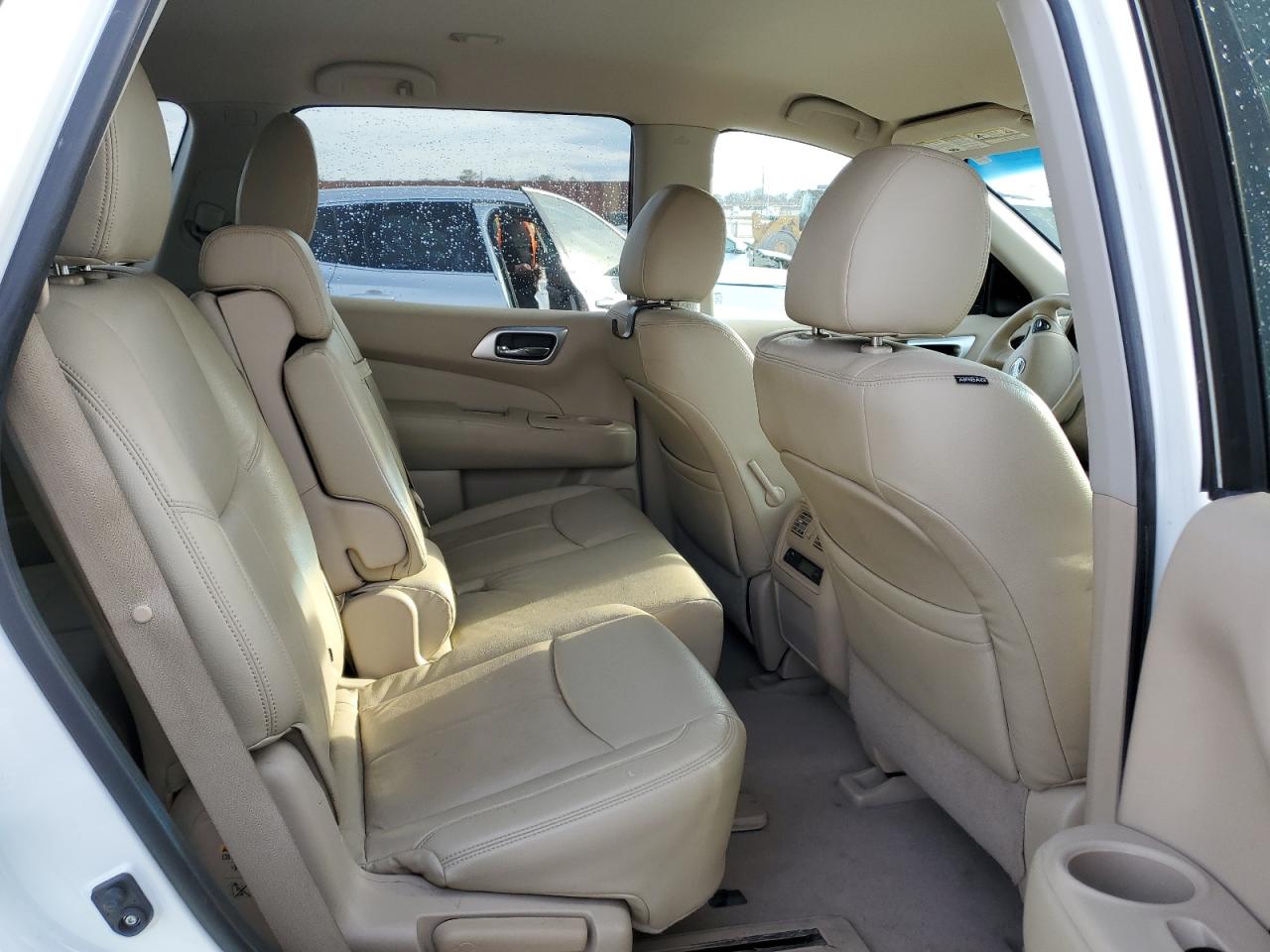 2015 Nissan Pathfinder - Image 11