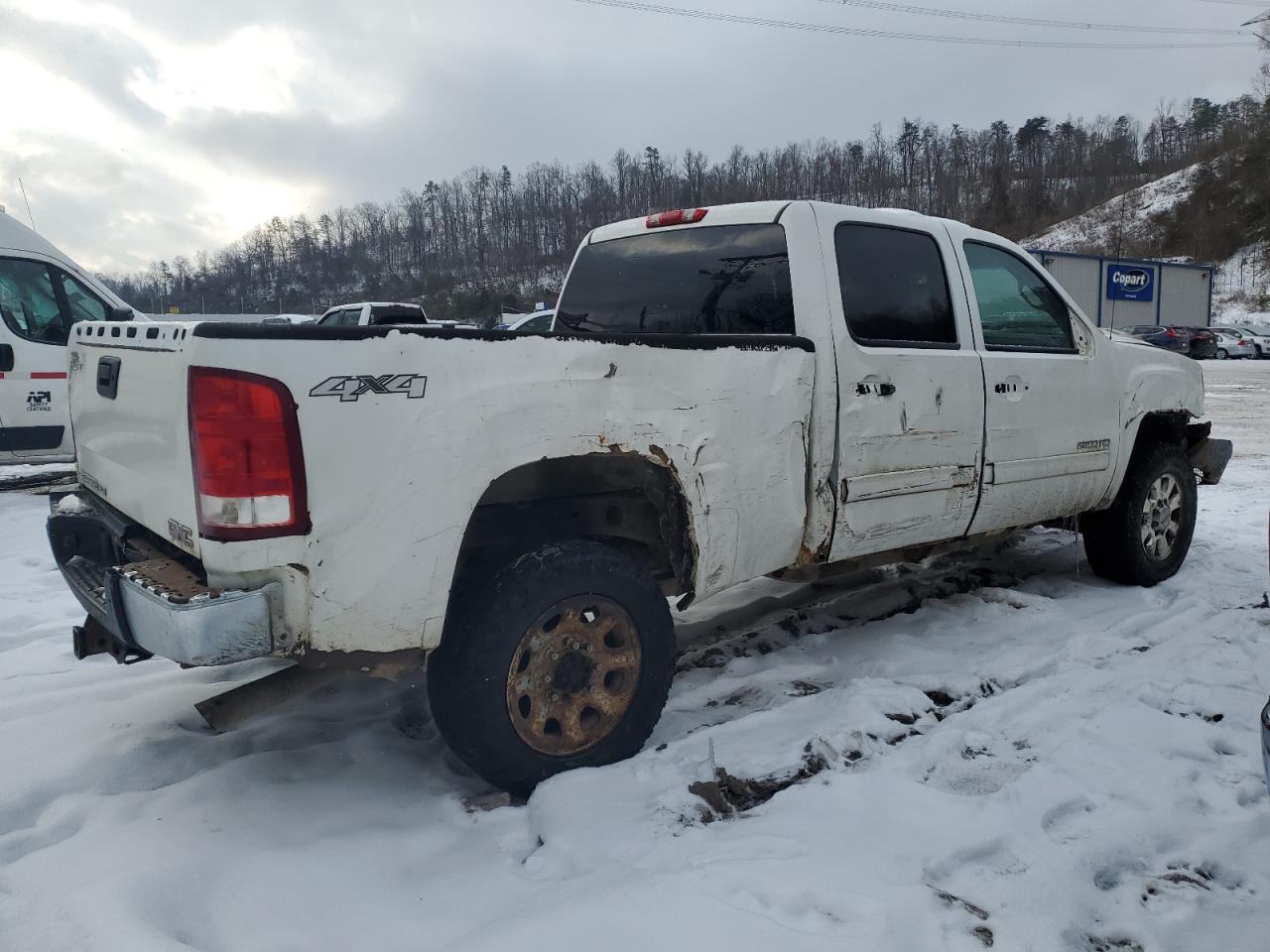 2011 GMC Sierra - Image 3