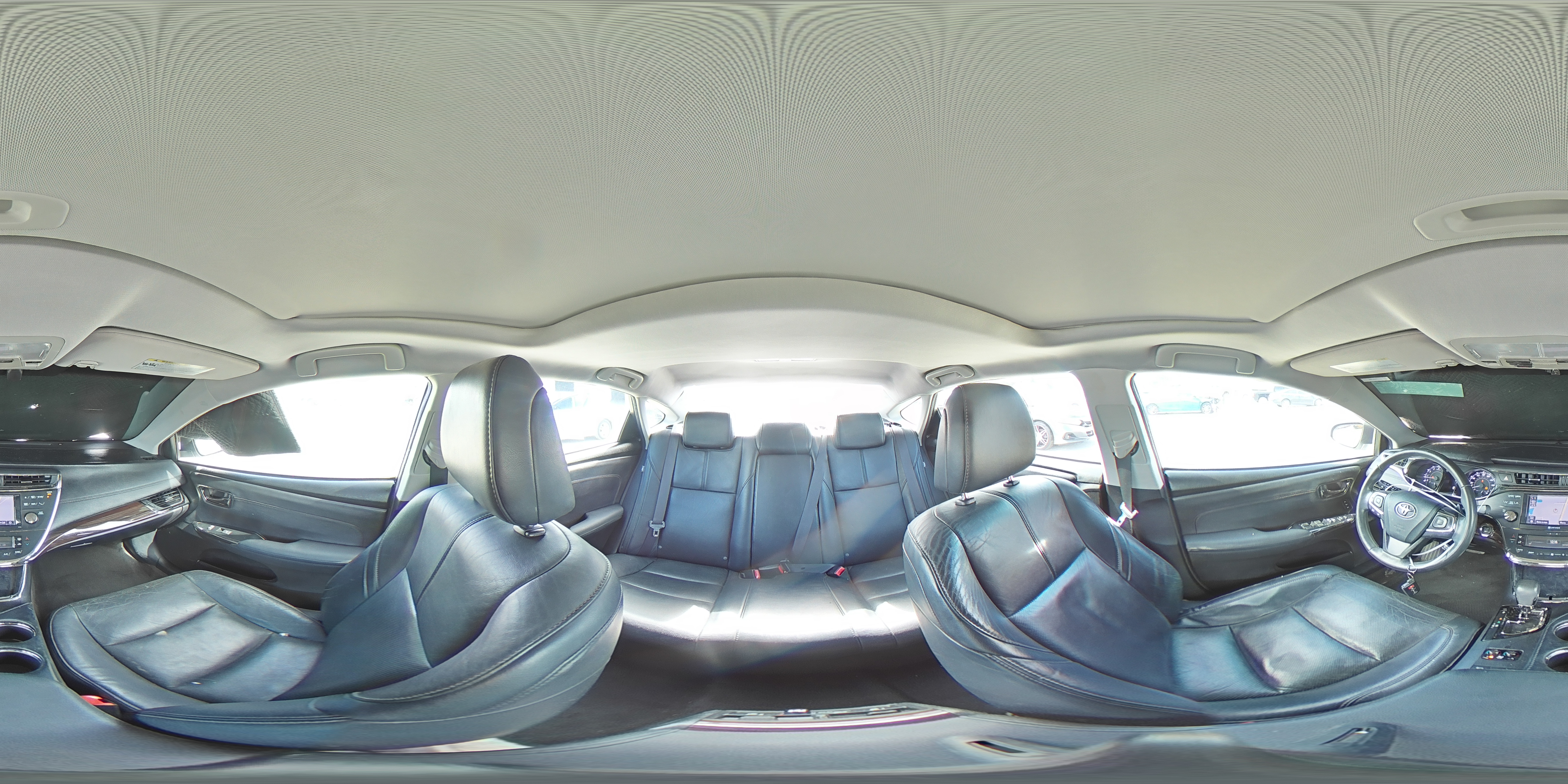 2013 Toyota Avalon - Image 13