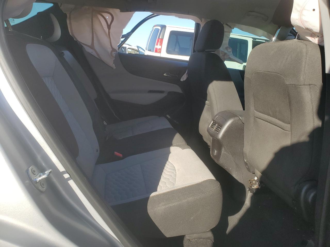 2018 Chevrolet Equinox - Image 11