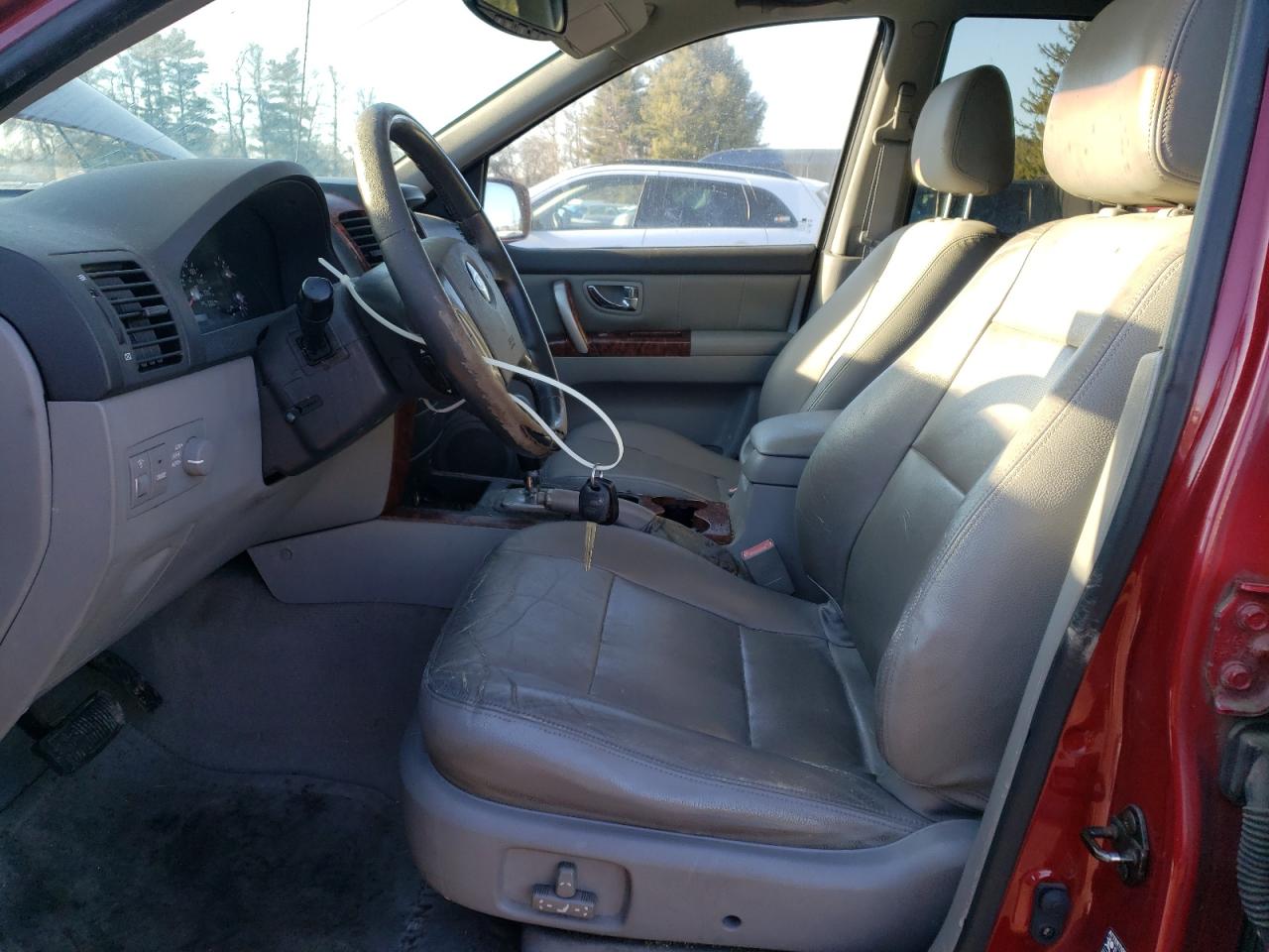 2004 Kia Sorento - Image 7