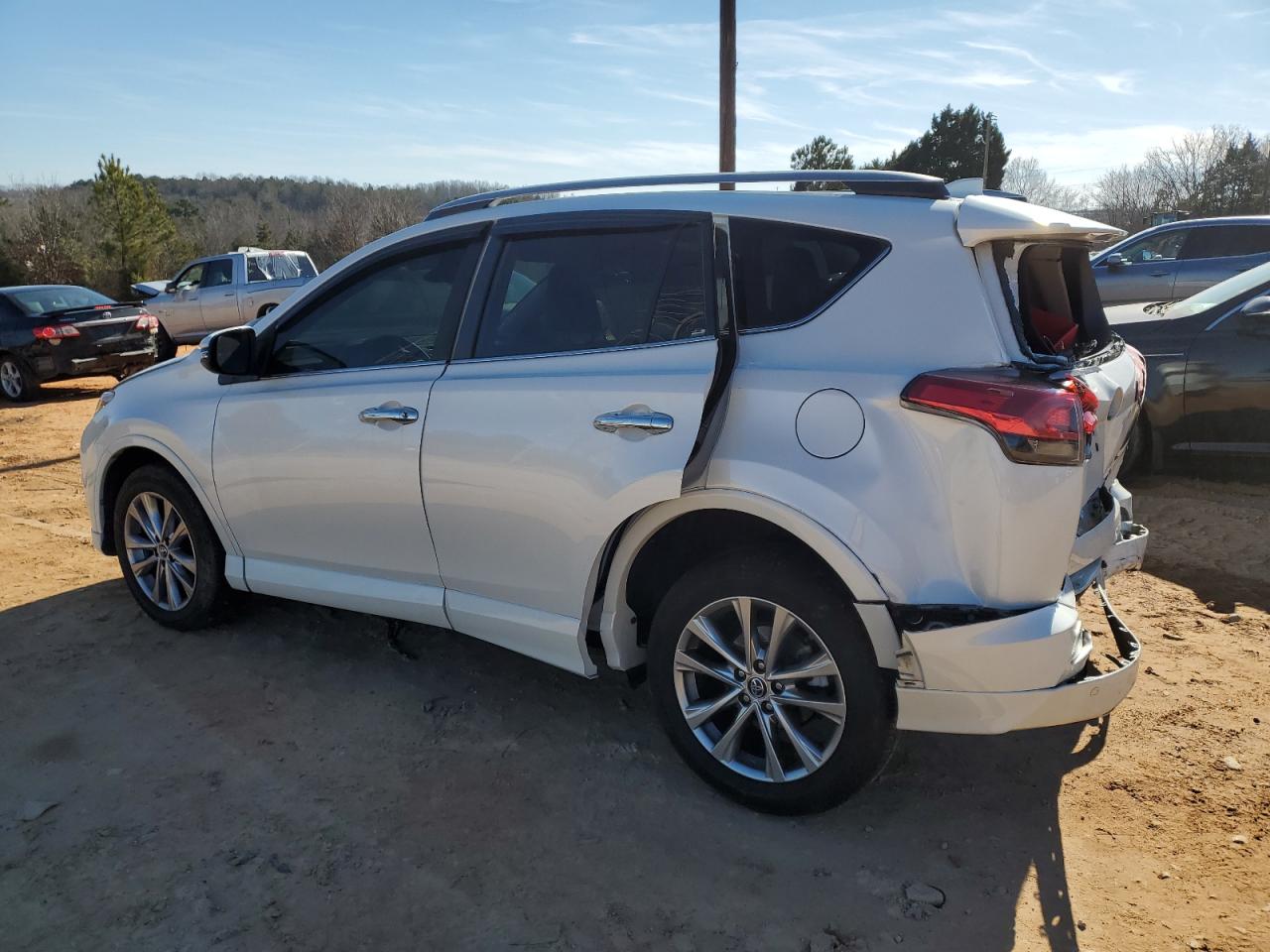 2017 Toyota RAV 4 - Image 2