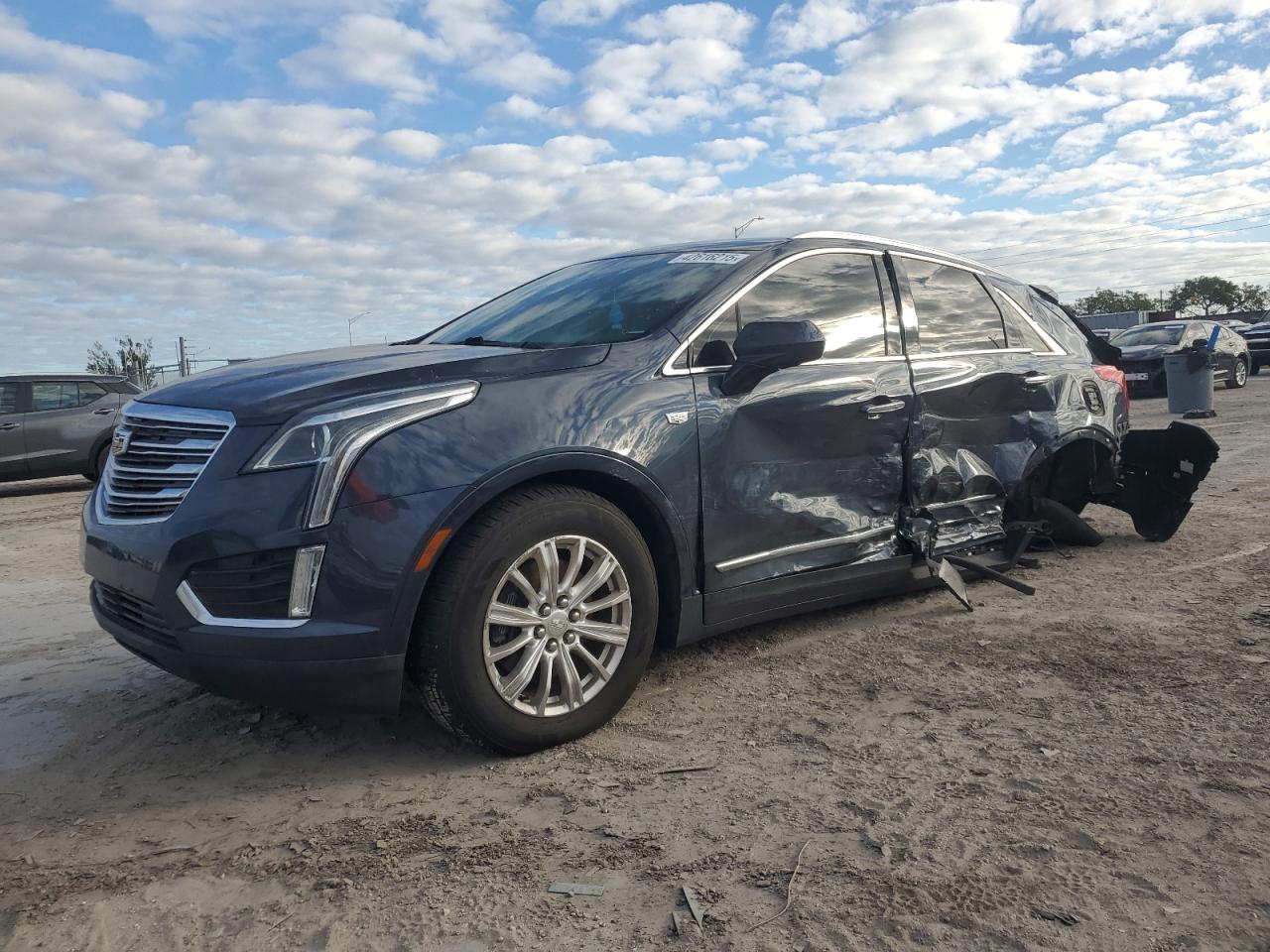 2019 Cadillac XT5 - Image 1