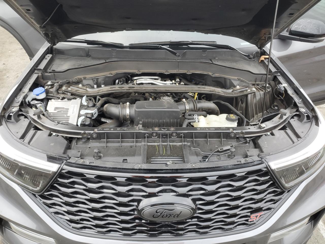2023 Ford Explorer - Image 12