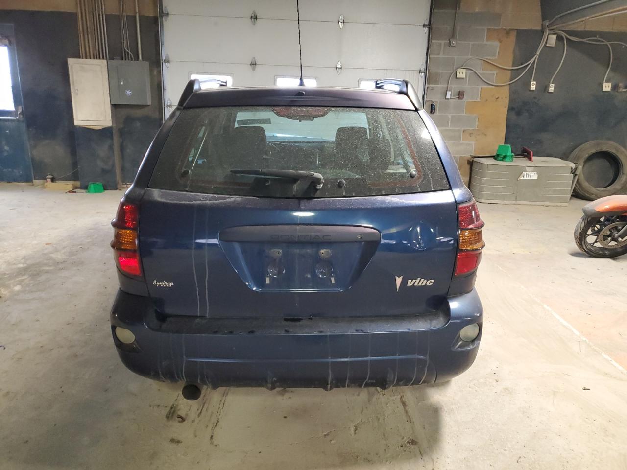 2005 Pontiac Vibe - Image 6