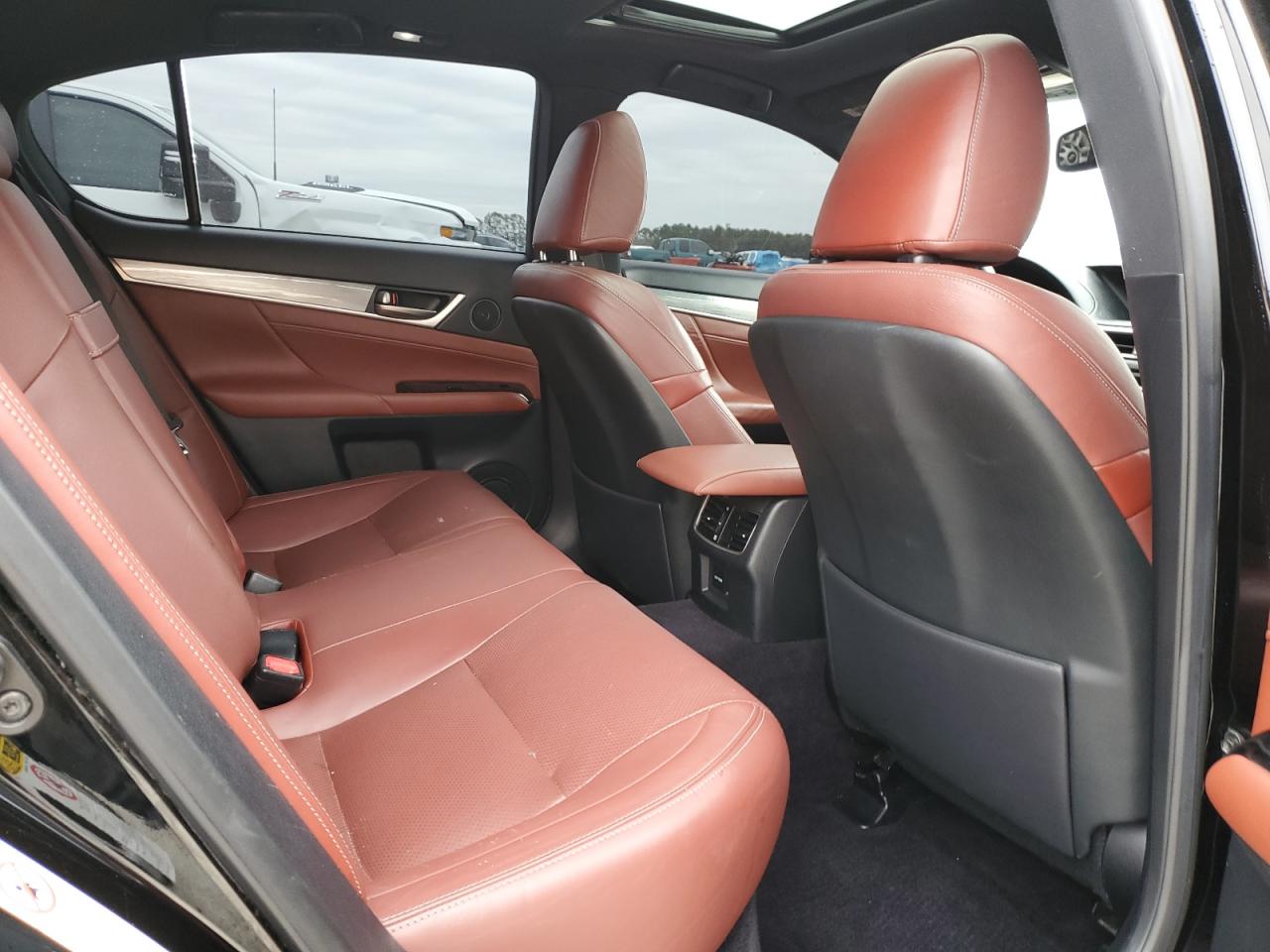 2013 Lexus GS - Image 10
