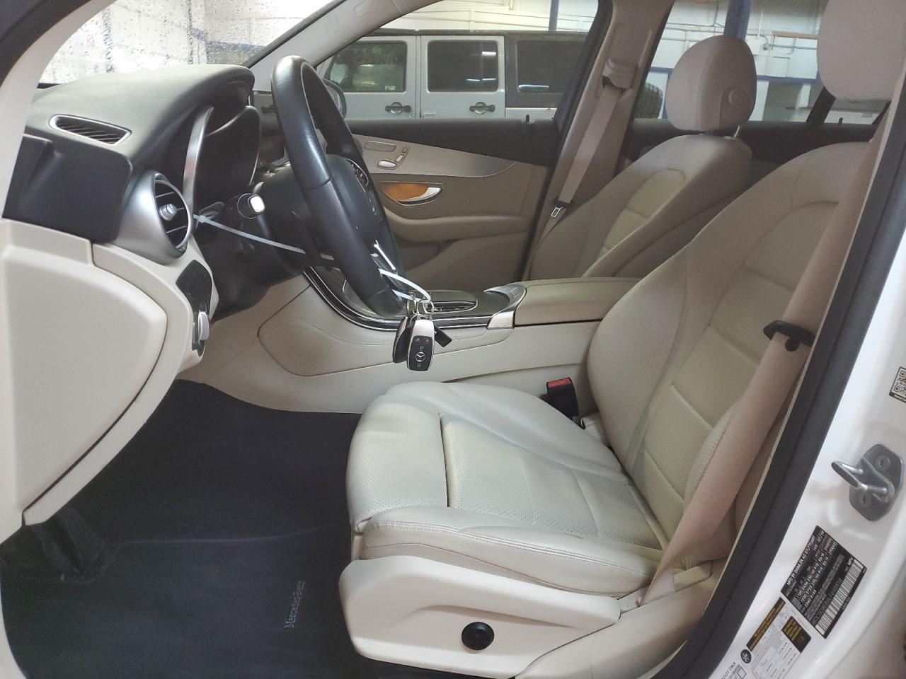 2020 Mercedes-Benz GLC - Image 7
