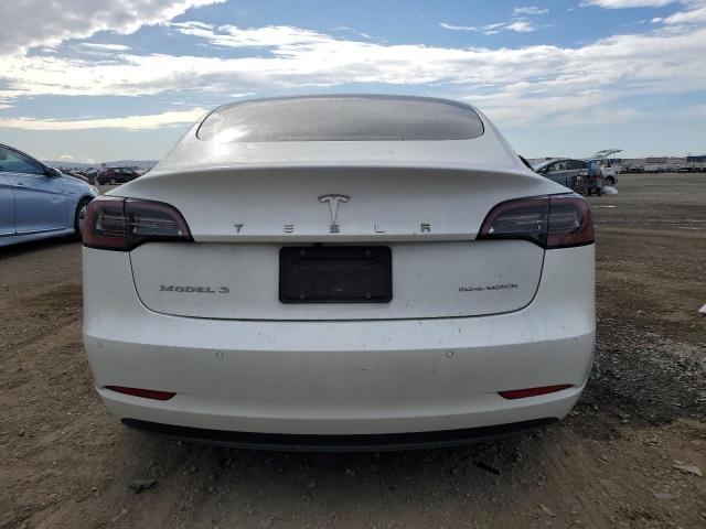  TESLA MODEL 3 2022 Белы