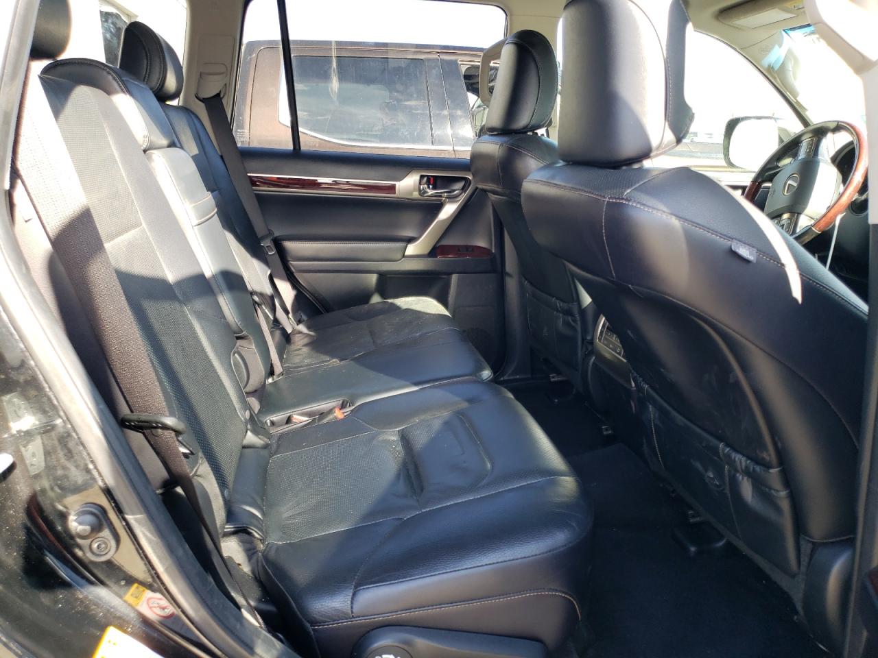 2018 Lexus GX - Image 11