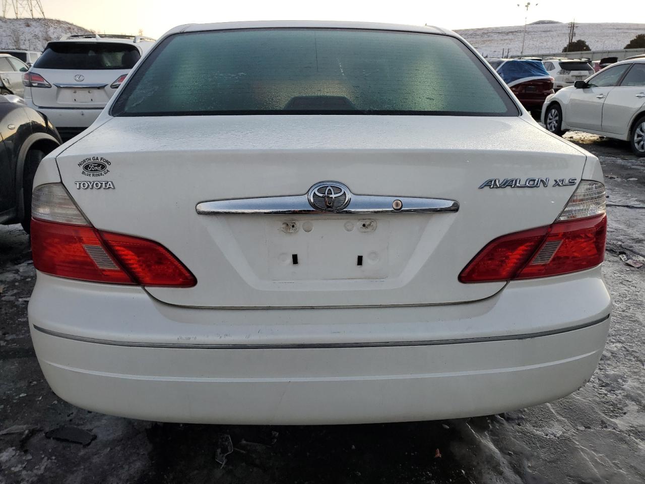 2004 Toyota Avalon - Image 6