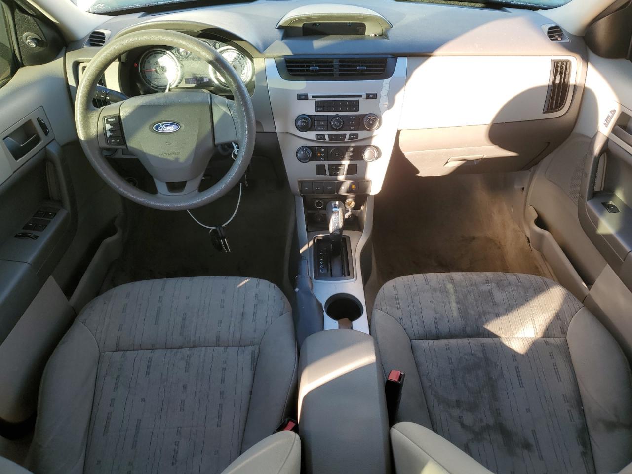 2010 Ford Focus - Image 8
