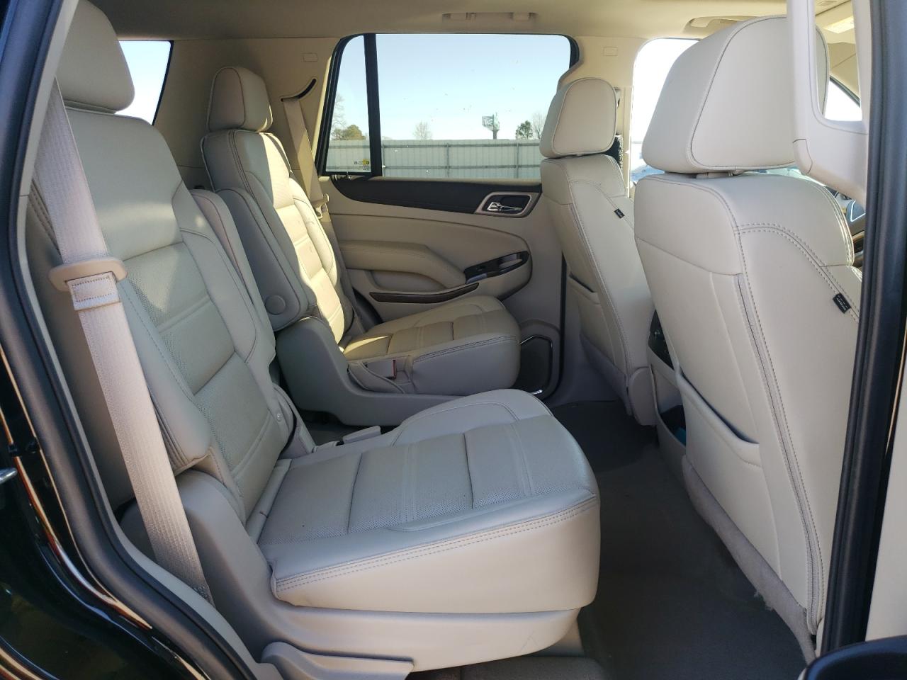 2019 GMC Yukon - Image 11
