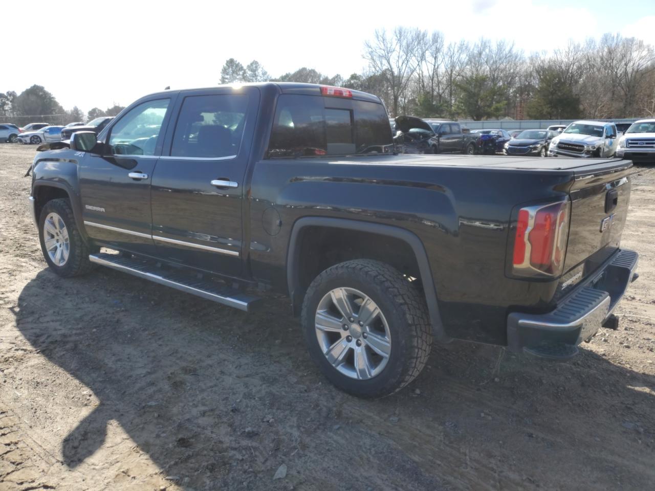 2018 GMC Sierra - Image 2