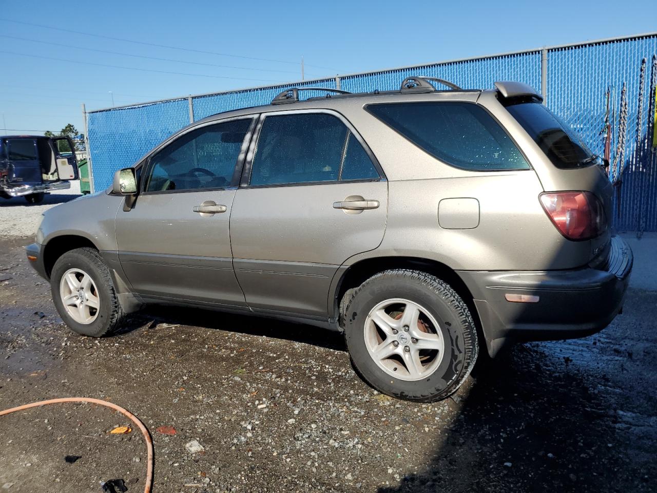 1999 Lexus RX - Image 2