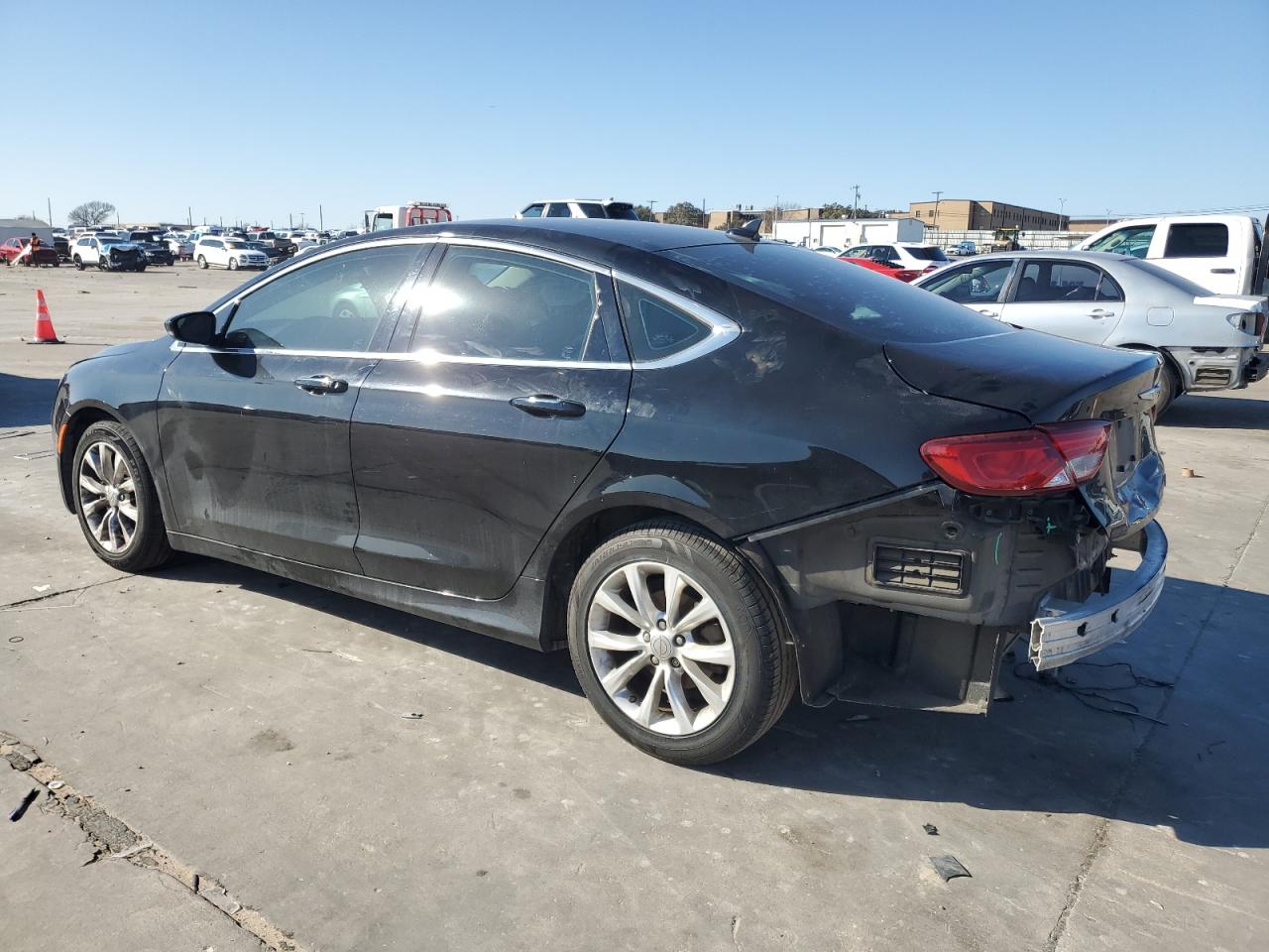 2015 Chrysler 200 - Image 2