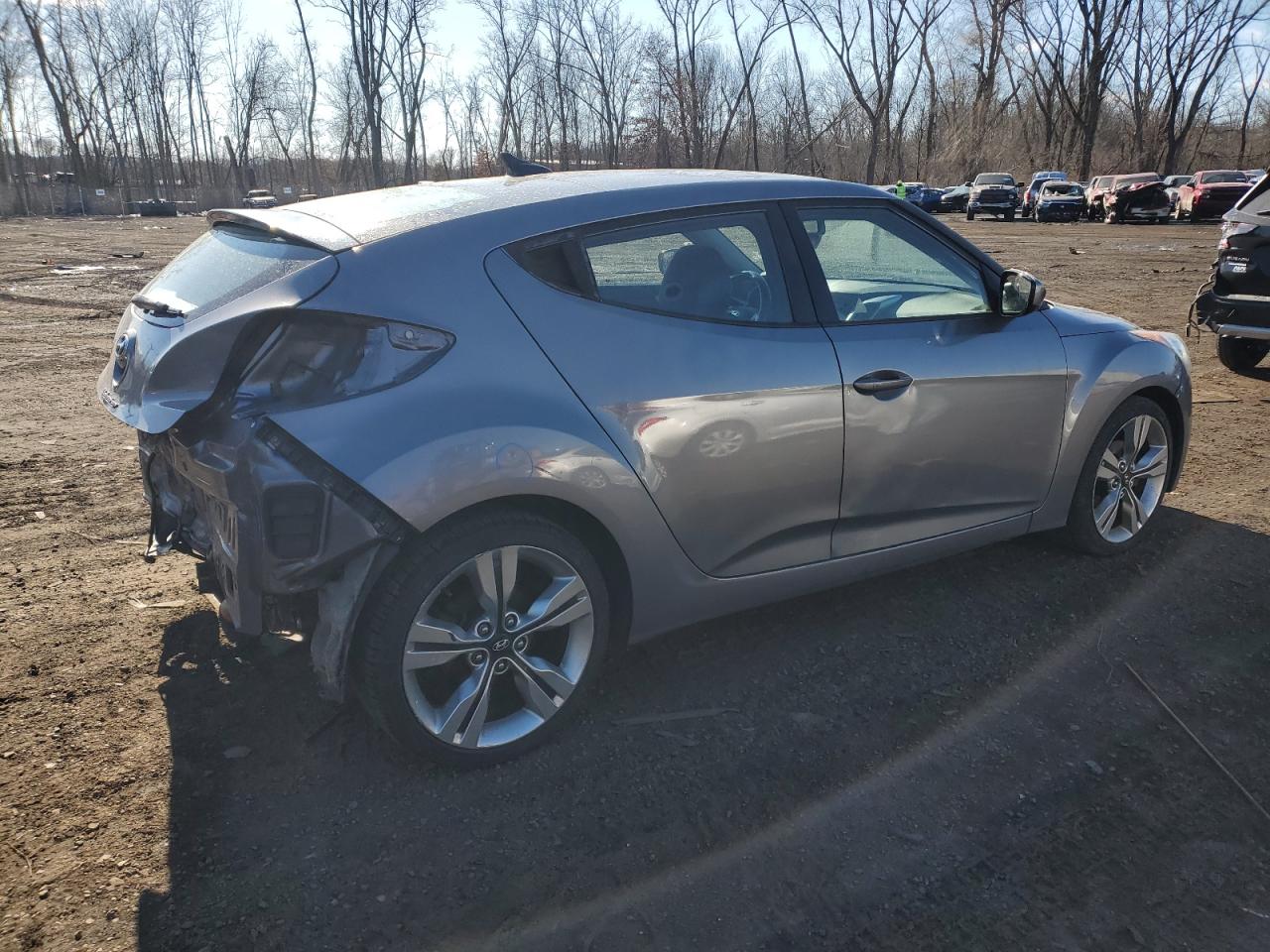 2014 Hyundai Veloster - Image 3