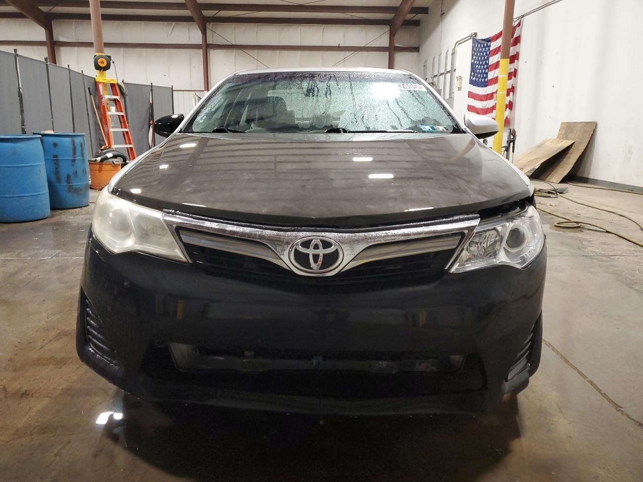 2013 Toyota Camry - Image 5