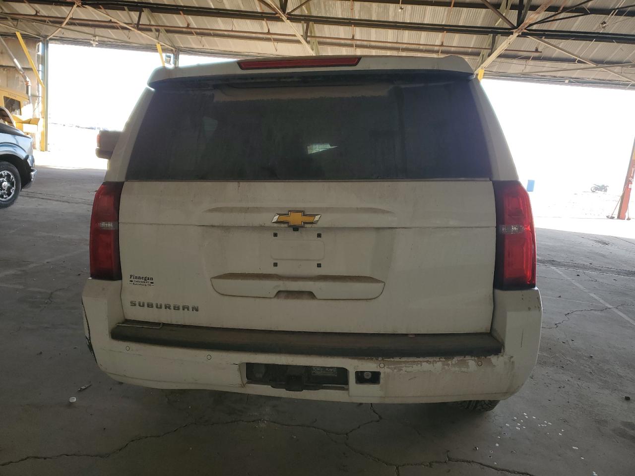 2015 Chevrolet Suburban - Image 6