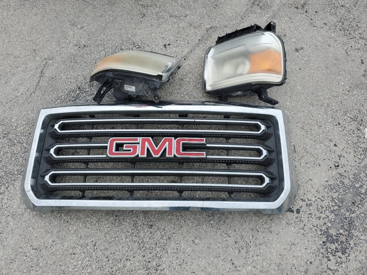 2015 GMC Sierra - Image 12