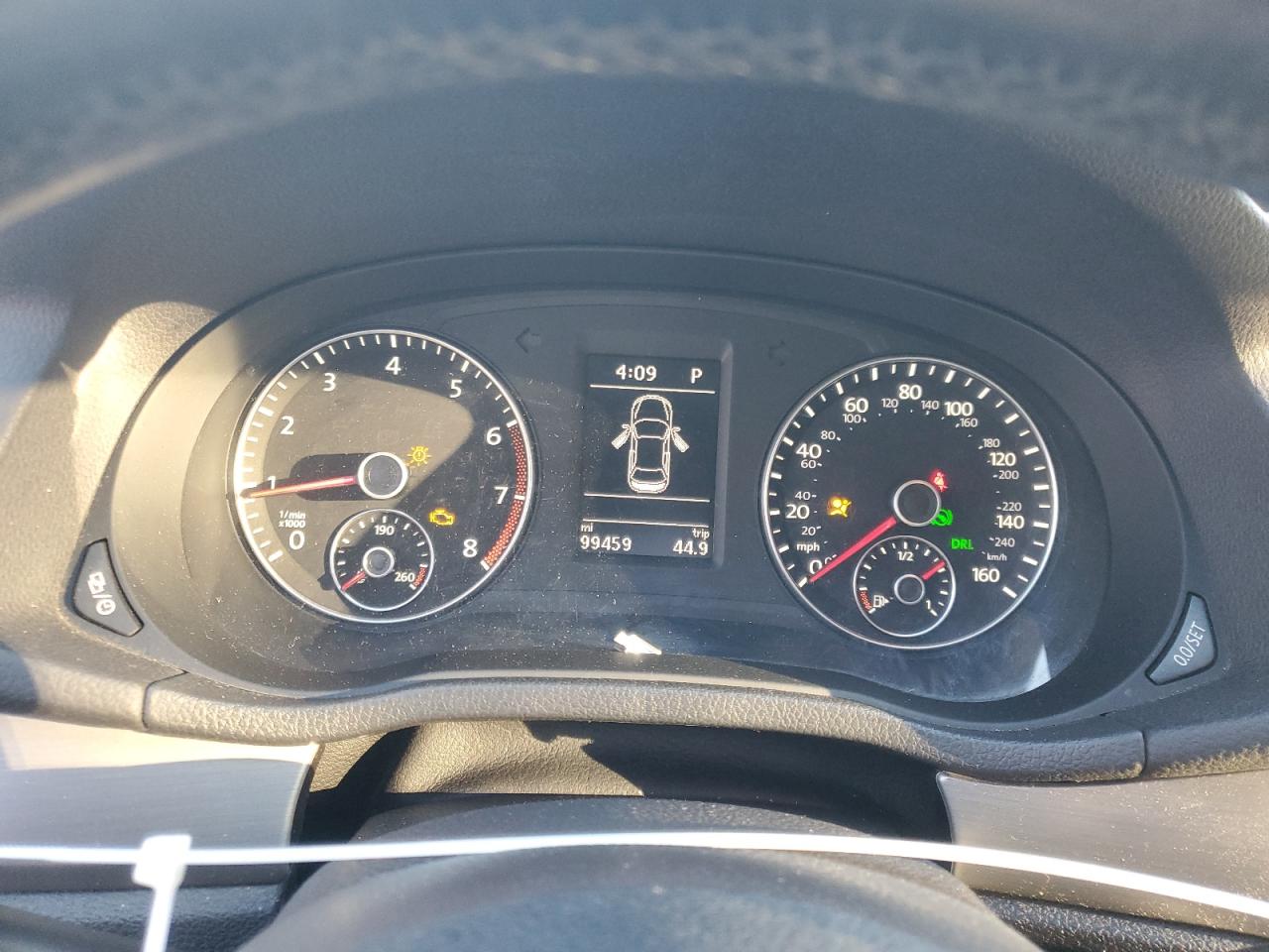 2014 Volkswagen Passat - Image 9