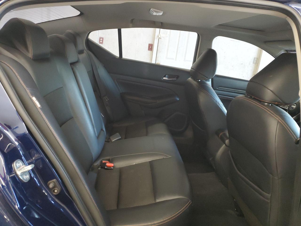 2021 Nissan Altima - Image 10