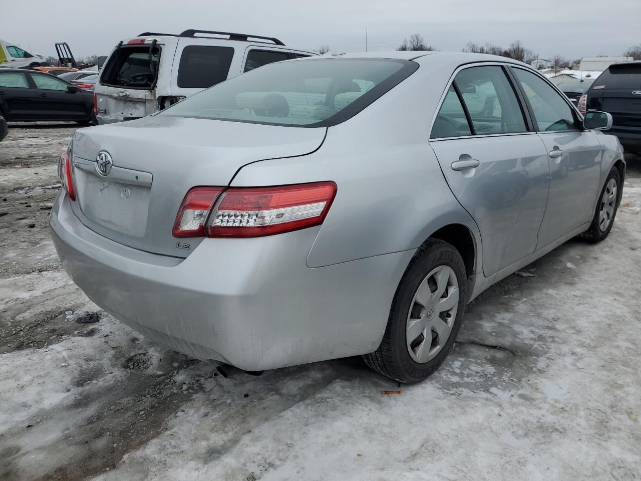2011 Toyota Camry - Image 3