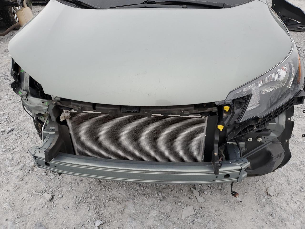 2012 Honda CR-V - Image 12