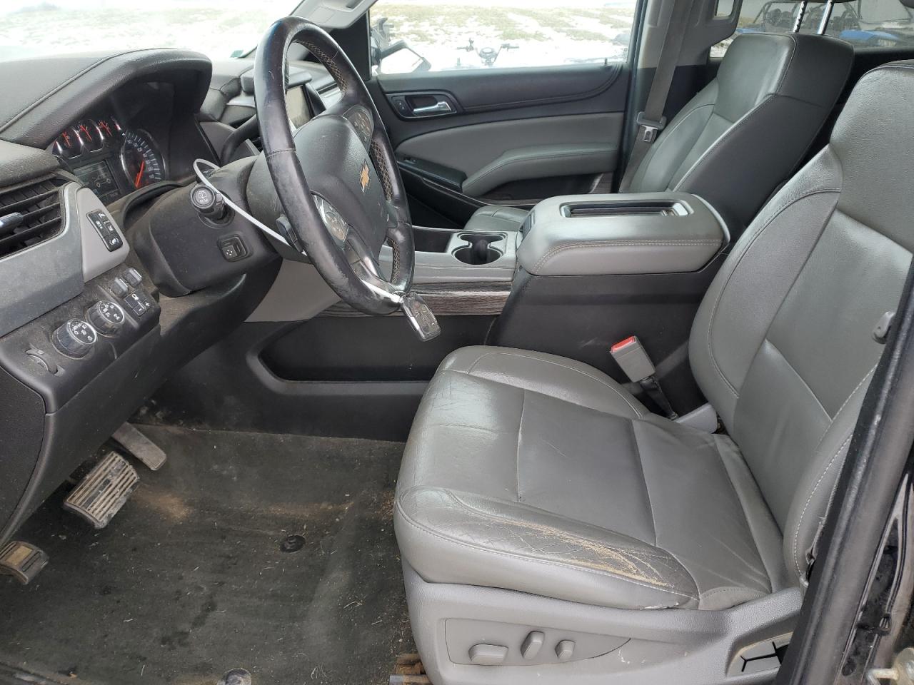2015 Chevrolet Suburban - Image 7